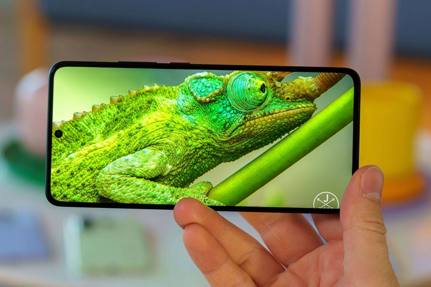 Phone (3a) Pro có màn hình AMOLED 1 tỷ màu (dự kiến)