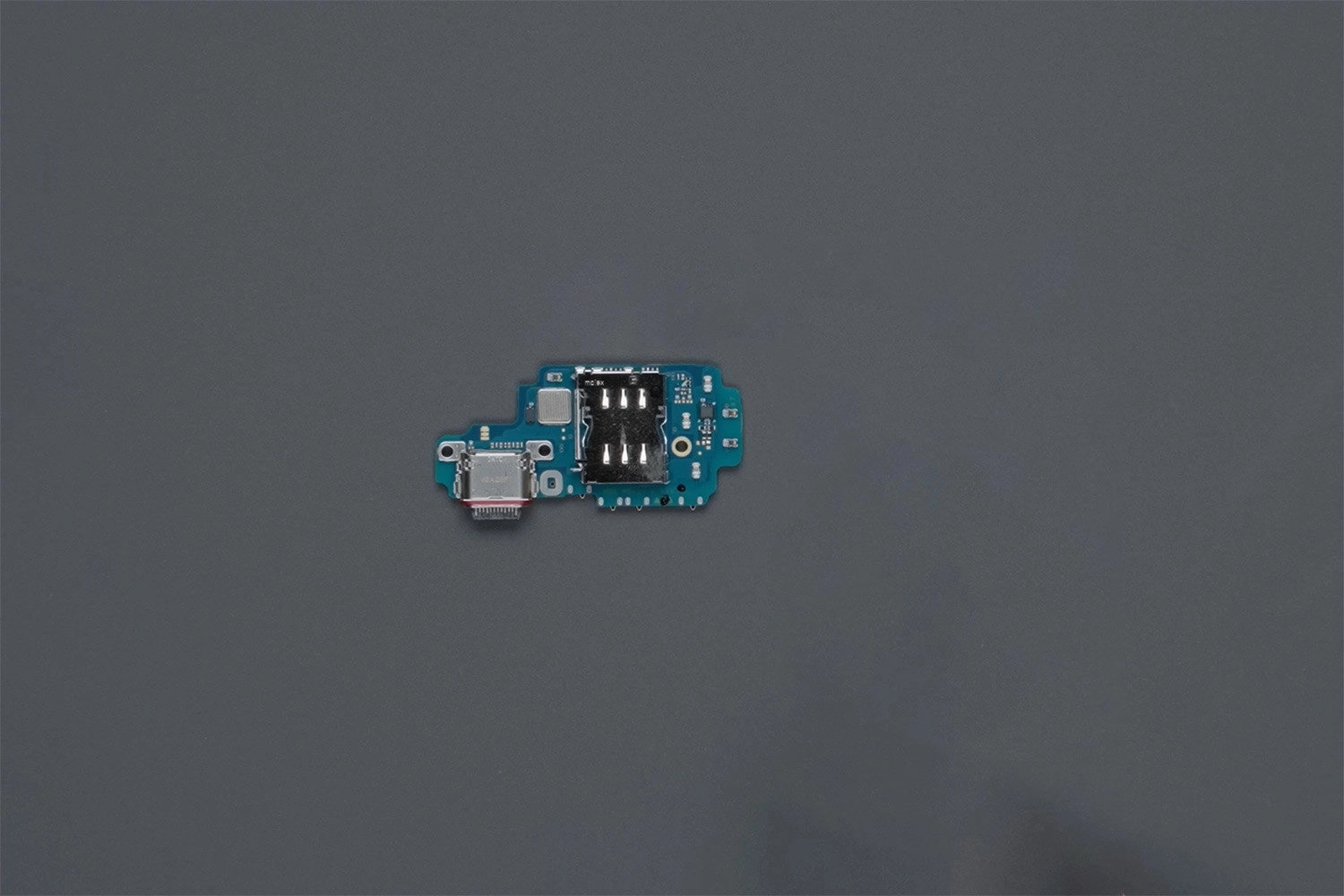 Sửa điện thoại Samsung Galaxy S25 Ultra, thay chân sạc