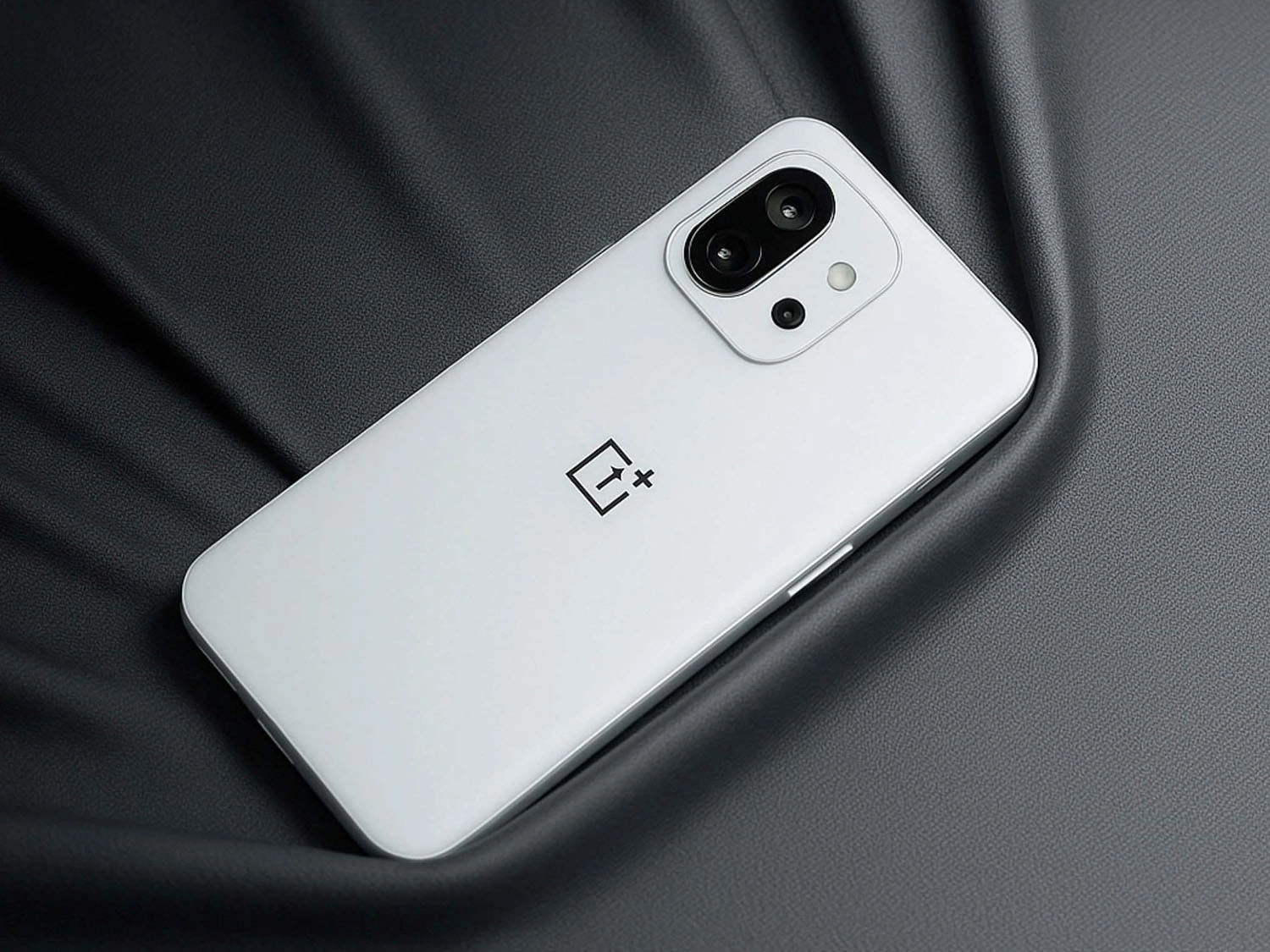 OnePlus 13T màu trắng
