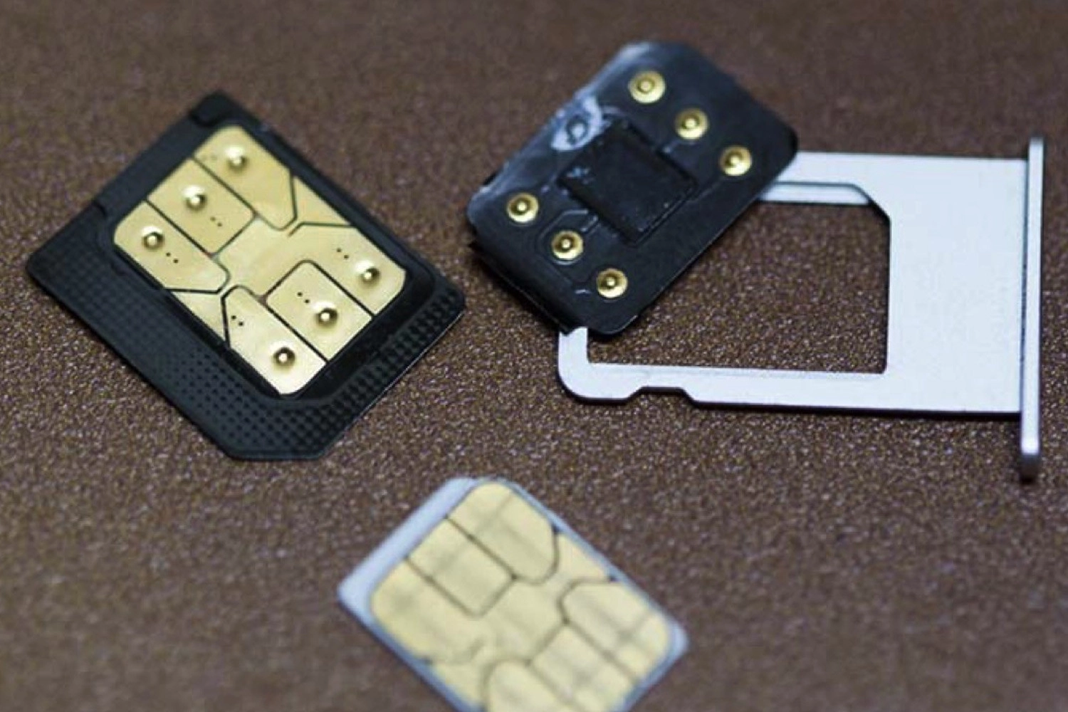 Sim ghép iPhone 13, SIM ghép là gì?
