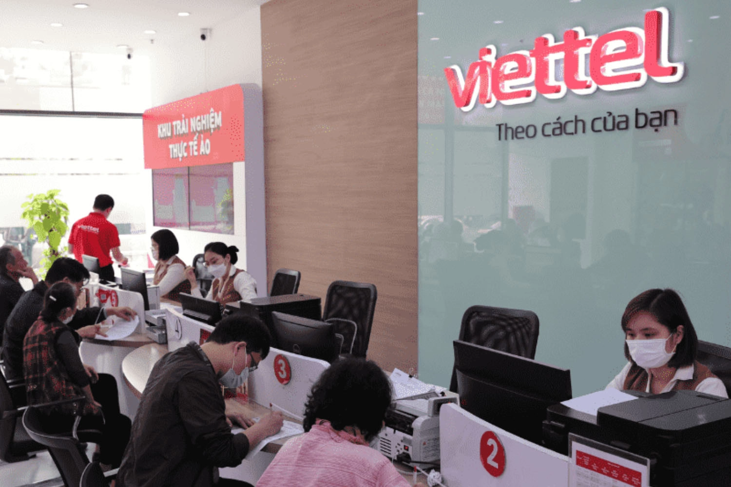 Mua SIM trực tiếp tại cửa hàng Viettel