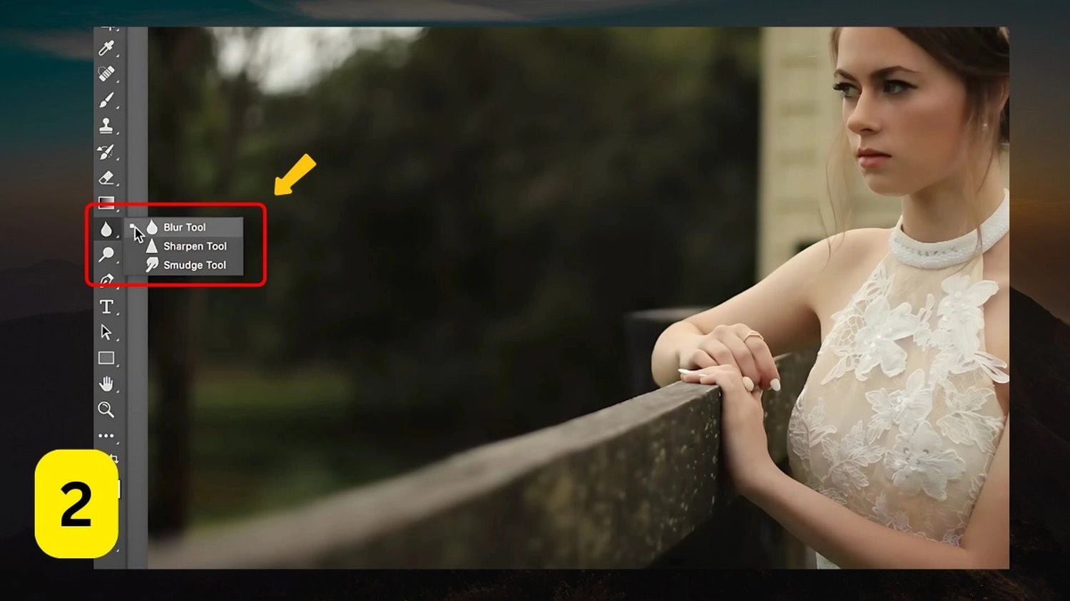 Chọn Blur Tool (biểu tượng hình giọt nước)