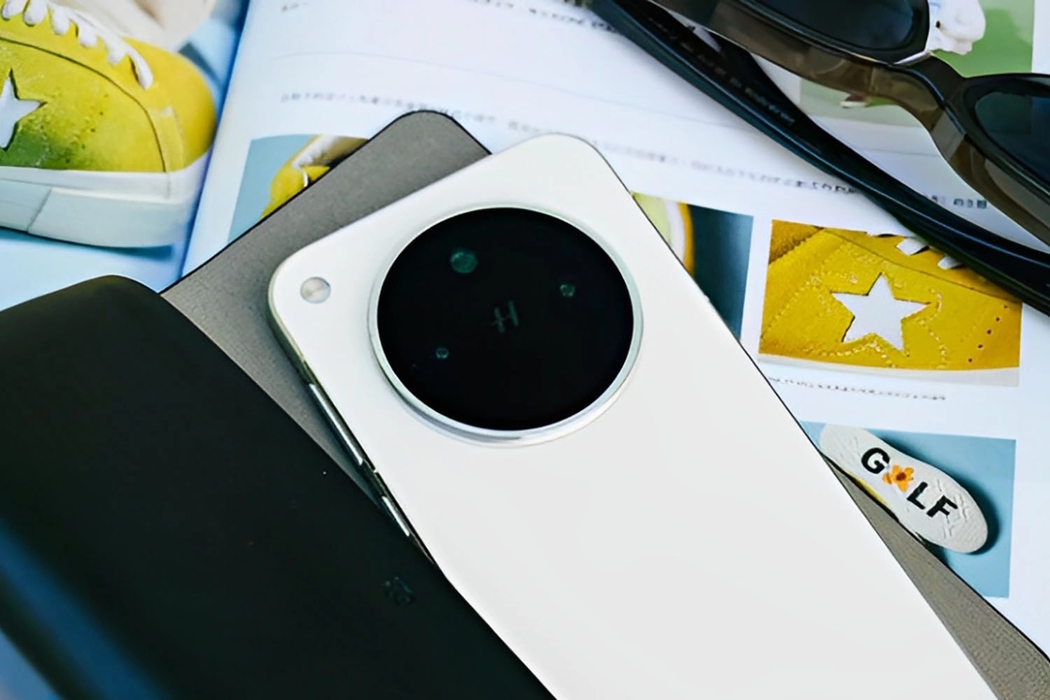 Cụm camera sau khá chất lương