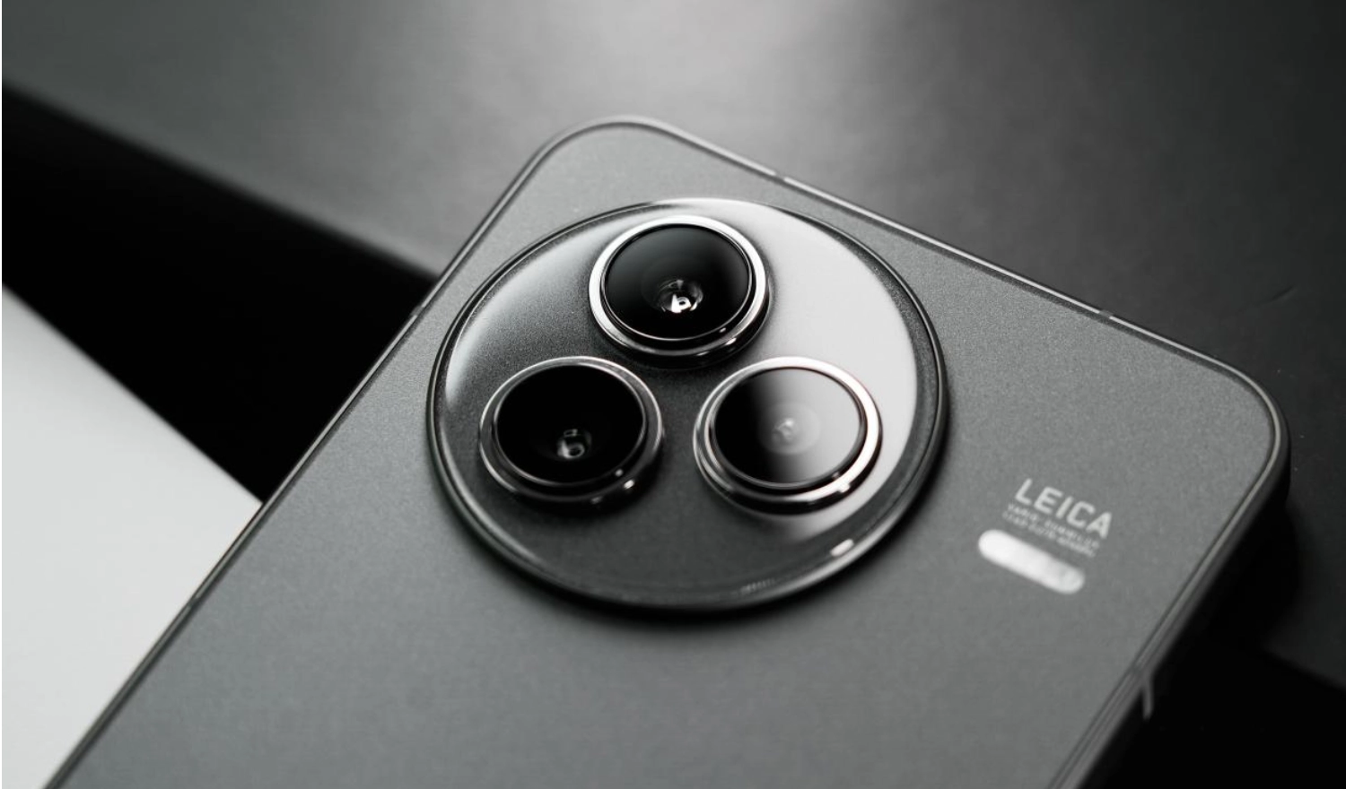 Cụm camera