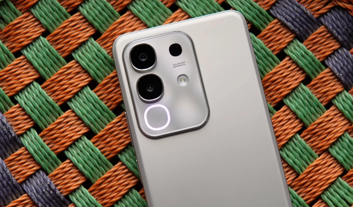 Cụm camera