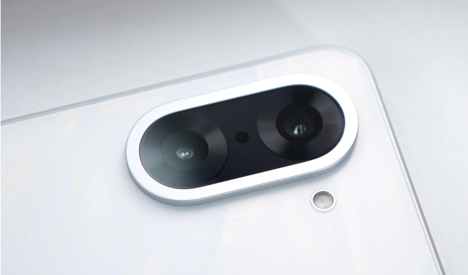 Cụm camera