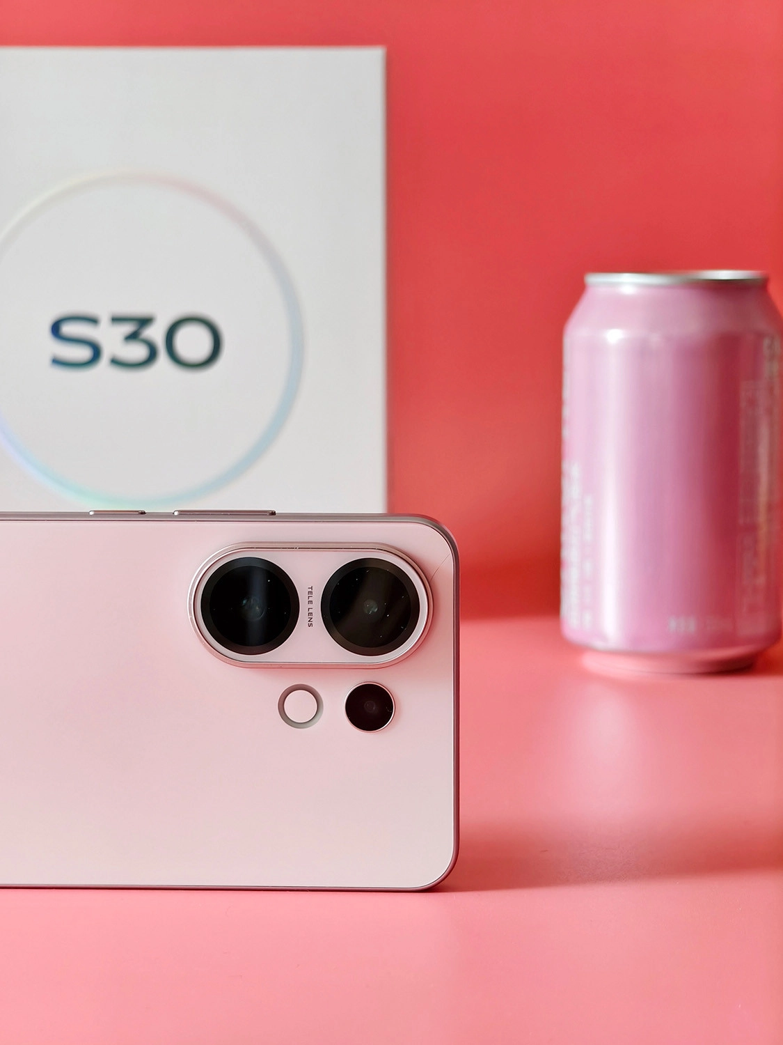 Cụm camera chính