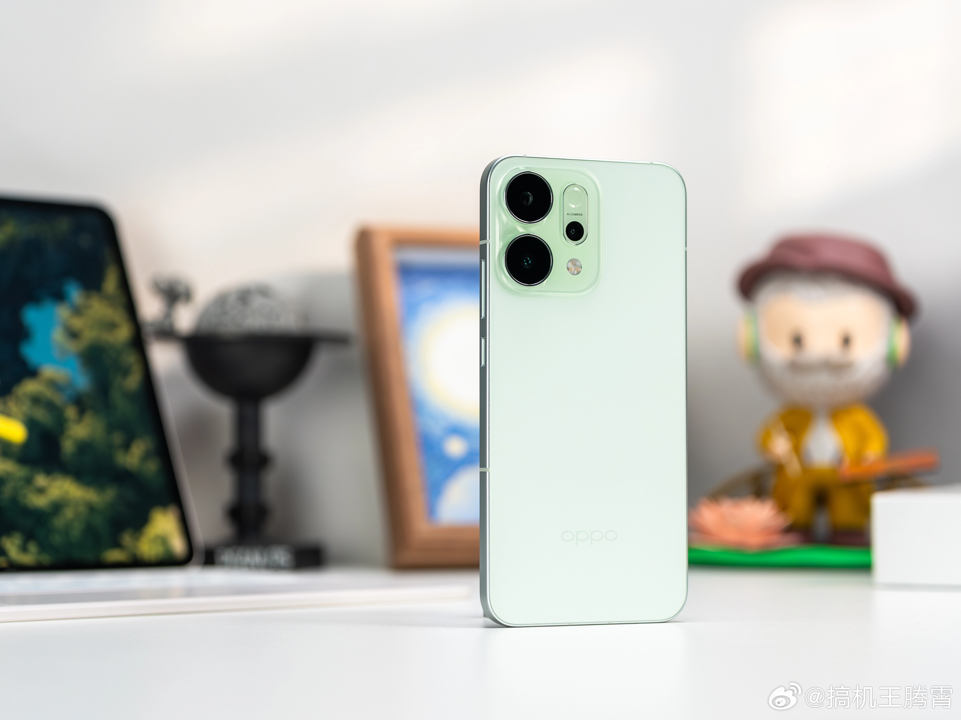 OPPO Reno 14 Pro sở hữu camera tele cao cấp