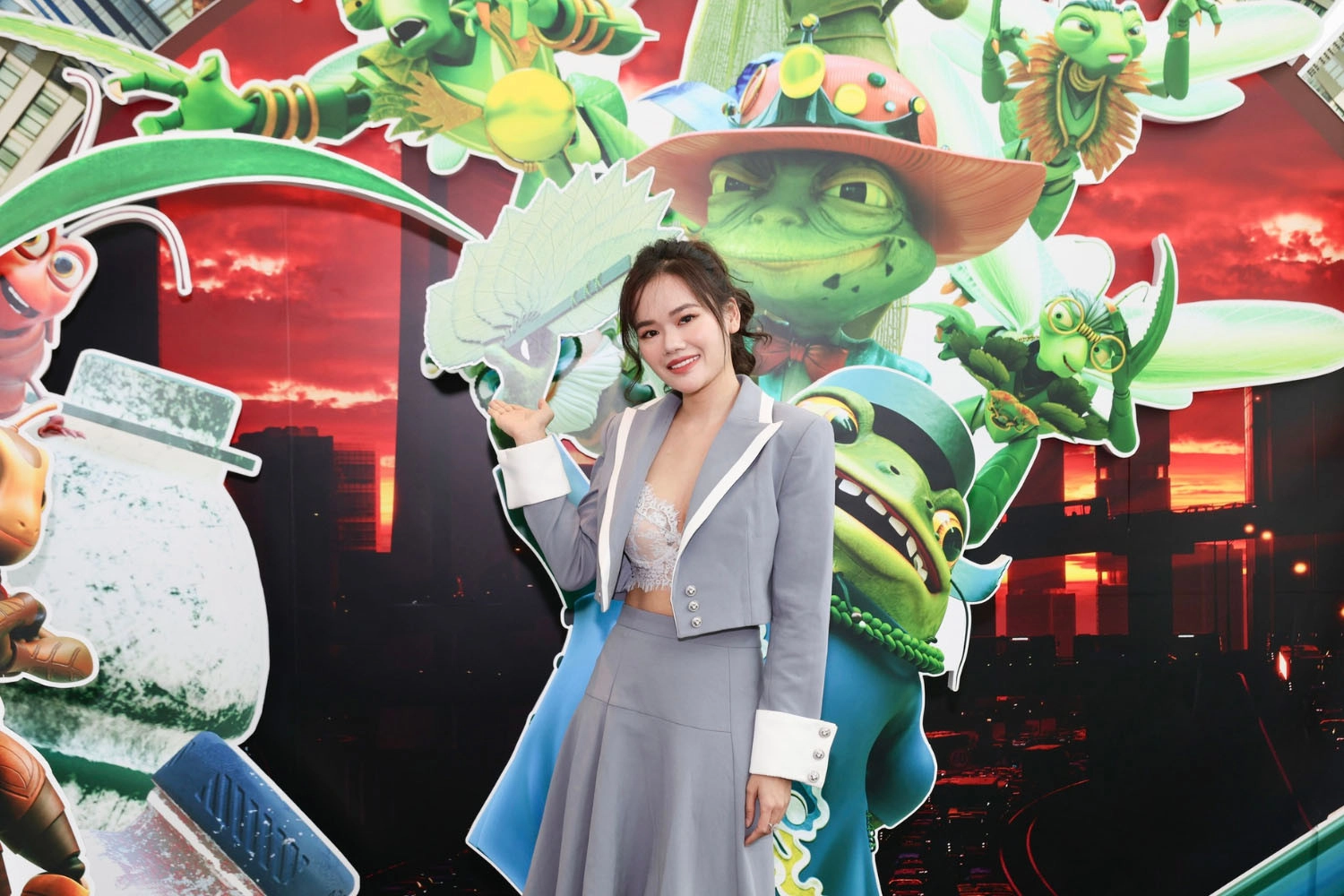 Hoàng Phương Thảo vai Dế Trũi