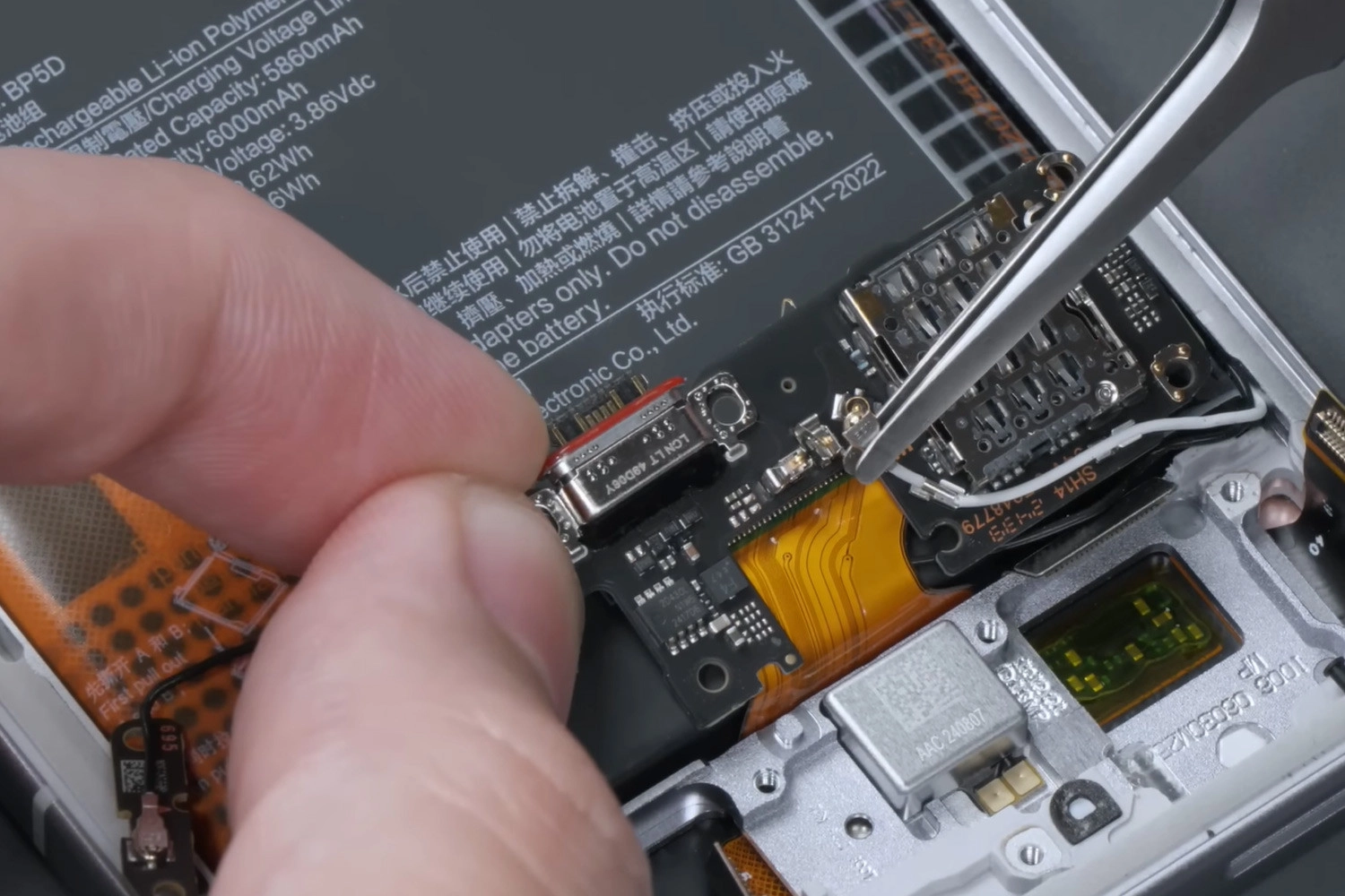 Sửa điện thoại Xiaomi REDMI K80, chân sạc