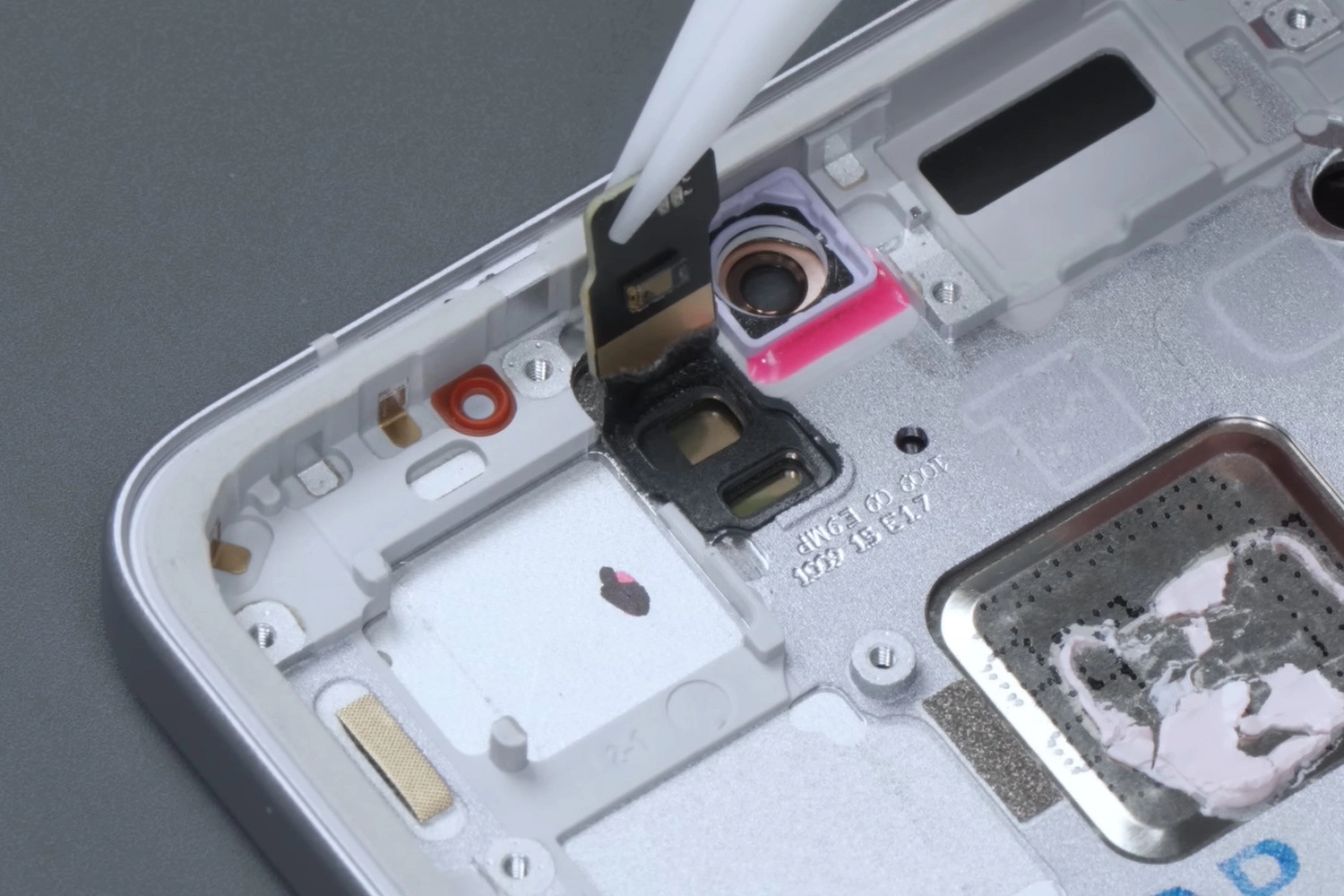 Sửa điện thoại Xiaomi REDMI K80, IC Wi-Fi