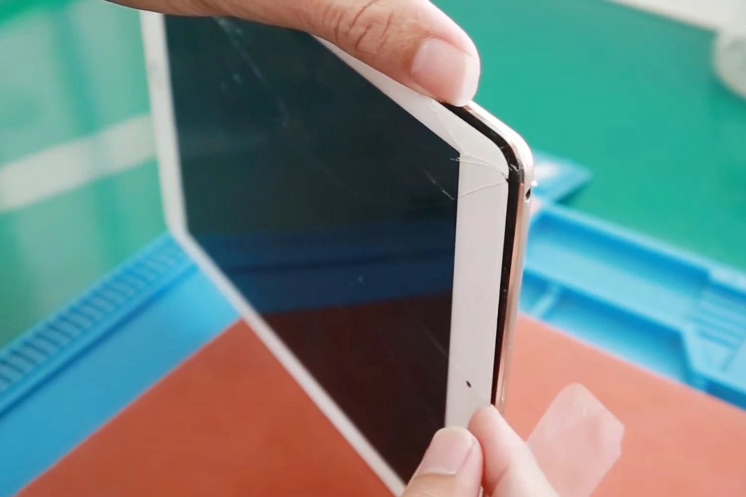 ép kính iPad Air 2, nguyên nhân