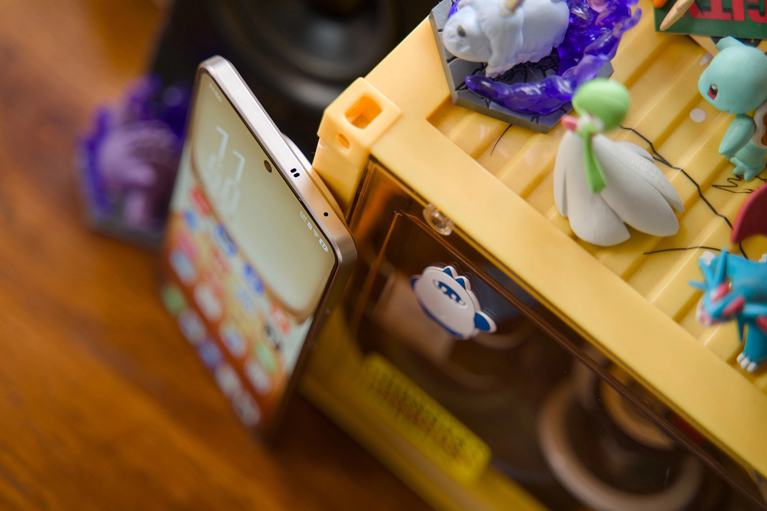 Pin 7.620mAh kèm sạc nhanh 90W