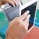 thay-mat-kinh-ep-kinh-ipad-air-2-3