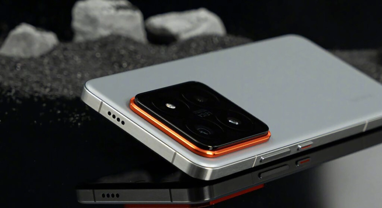 Pin 6.100mAh sạc 90W