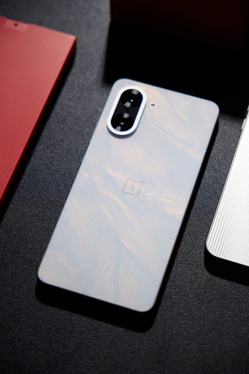 OnePlus Ace 5 Racing Edition chip Dimensity 9400e