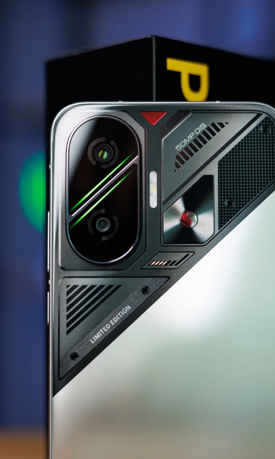 Cụm camera