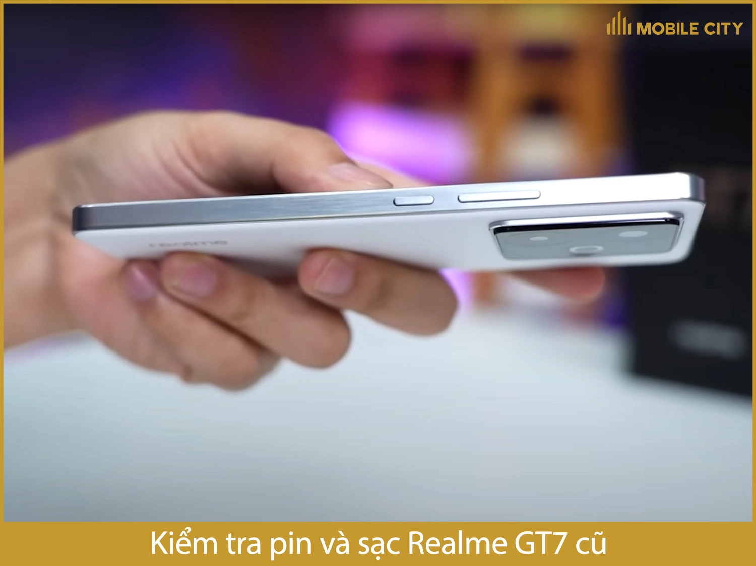 Kiểm tra pin và sạc