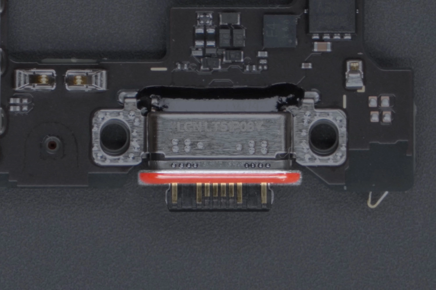 Sửa điện thoại Xiaomi Redmi Turbo 4 Pro, chân sạc