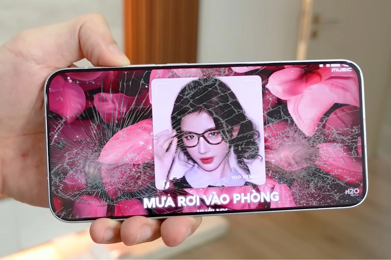 Thay màn hình Xiaomi Redmi Turbo 4, ép kính