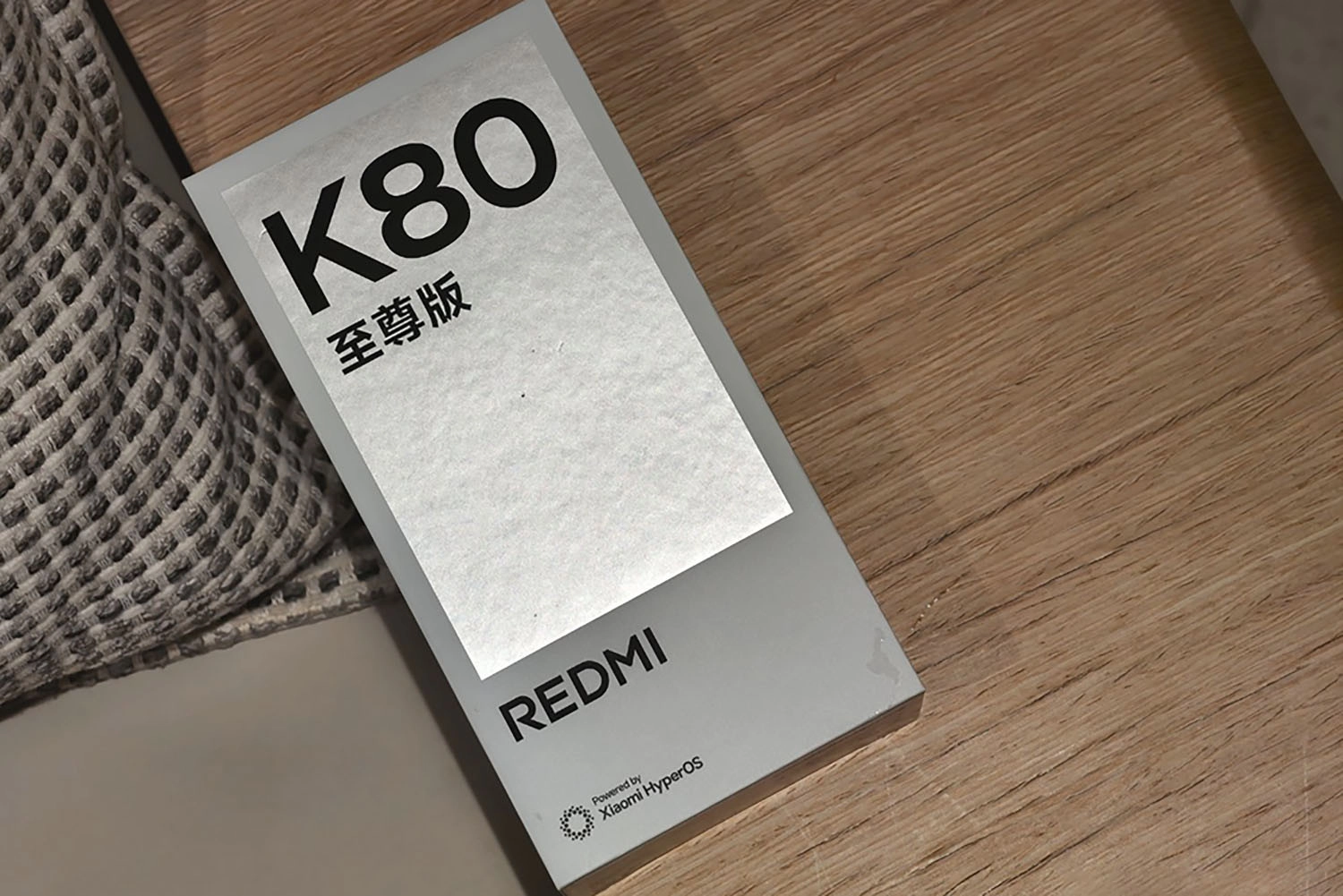 Trên tay REDMI K80 Ultra: Hộp sản phẩm