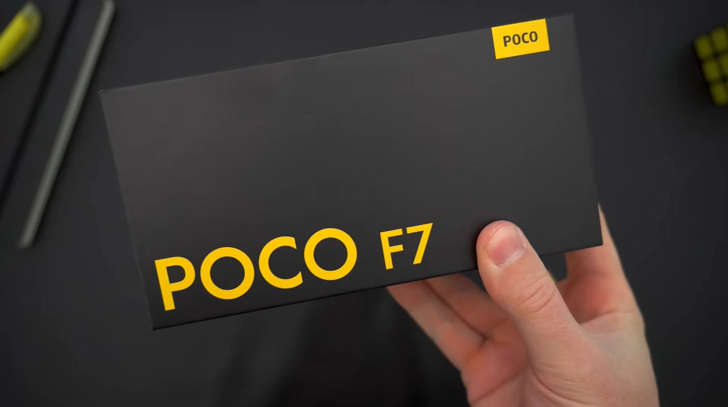 Trên tay Xiaomi POCO F7: Hộp sản phẩm