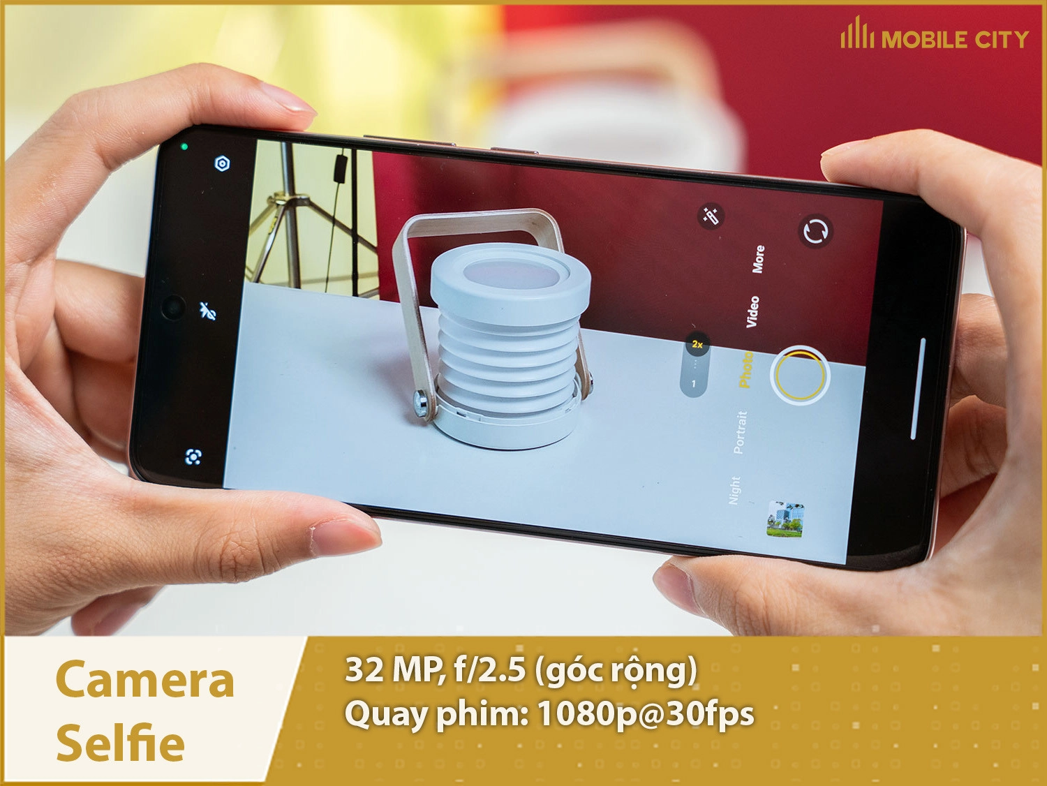 Camera selfie 32MP & Quay phim 1080p sắc nét