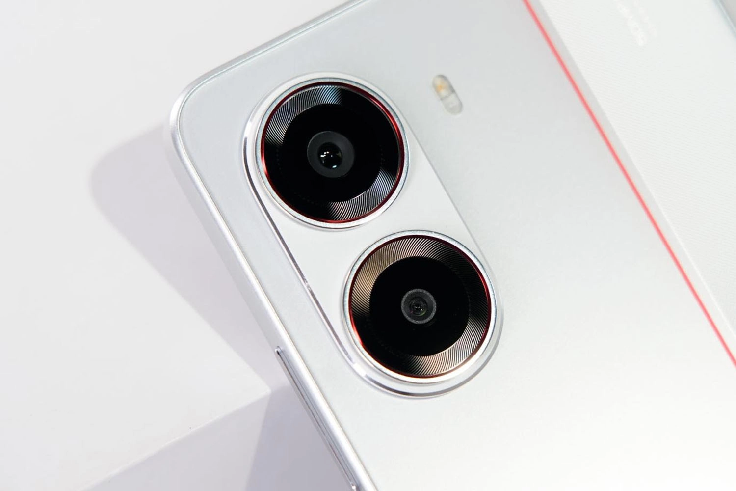 REDMI Turbo 4