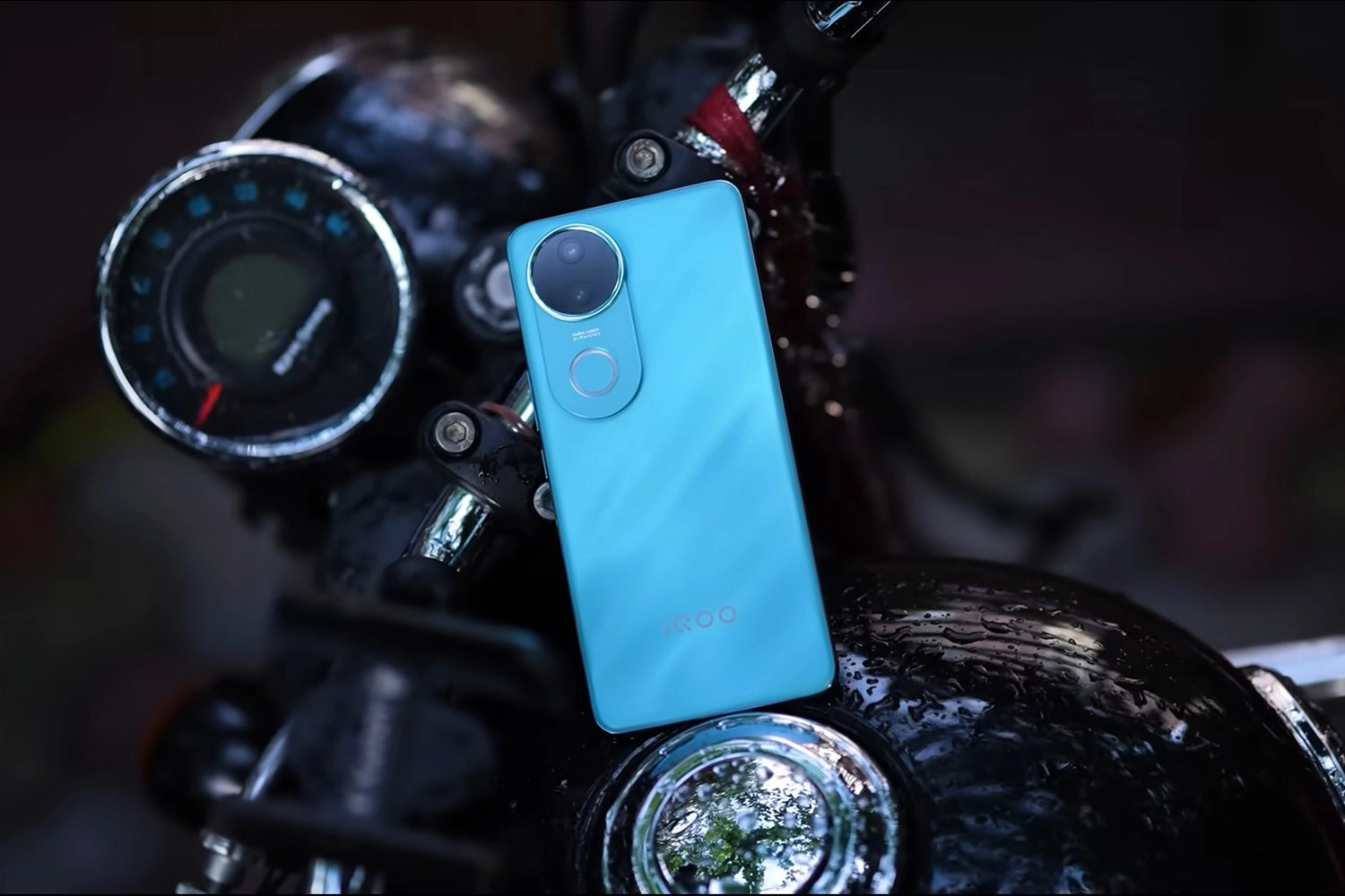 Phiên bản Vivo iQOO Z10R màu Xanh trang nhã