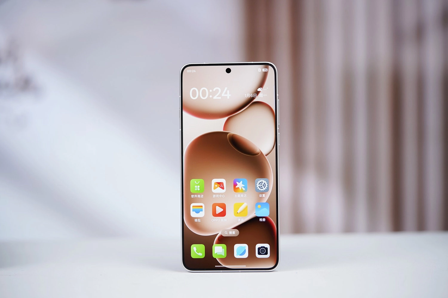 OPPO Find X9 Ultra sẽ sở hữu màn hình phẳng 2K+