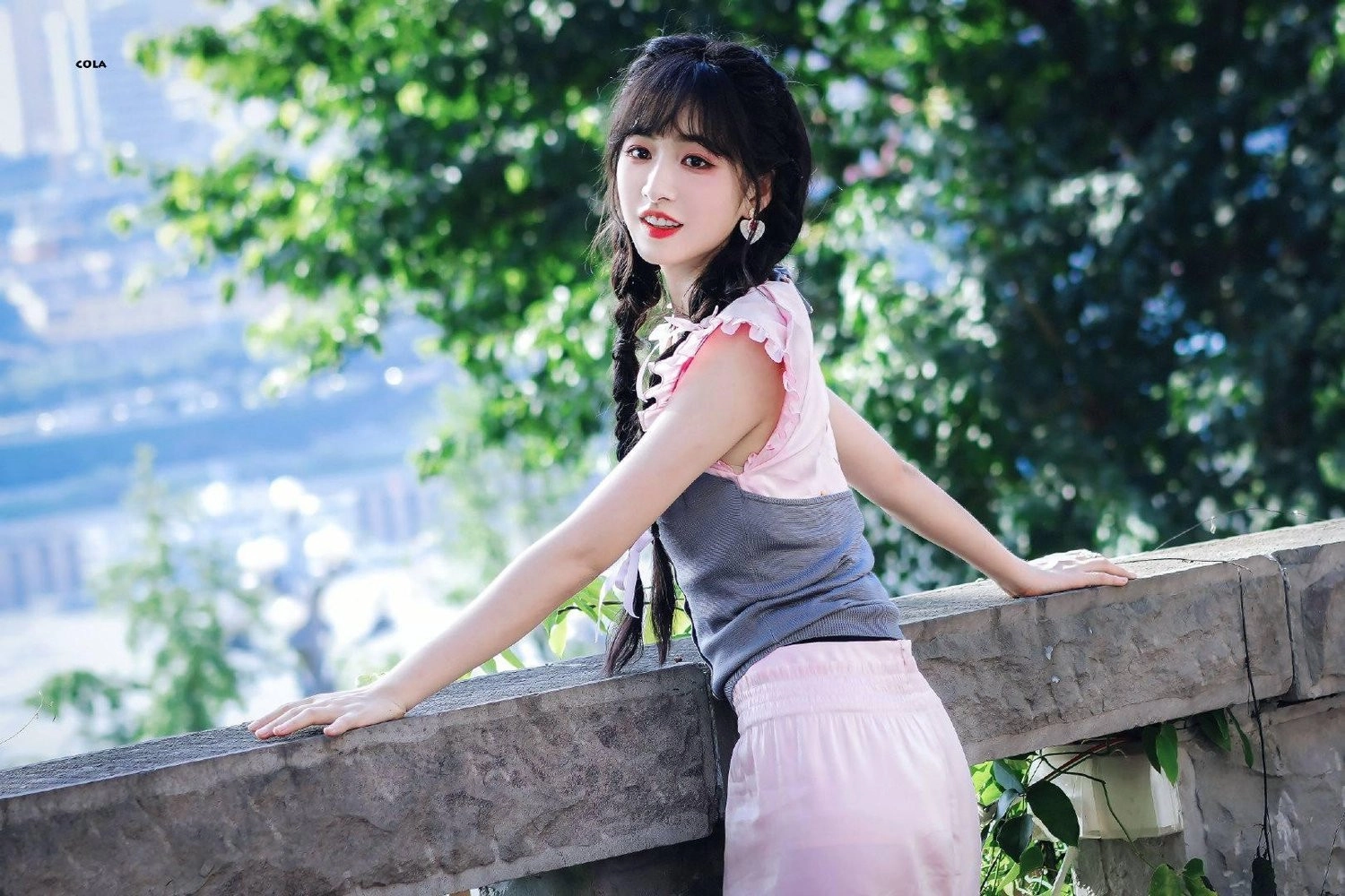 Dương Hật Tử vai Trần Hoan Nhi