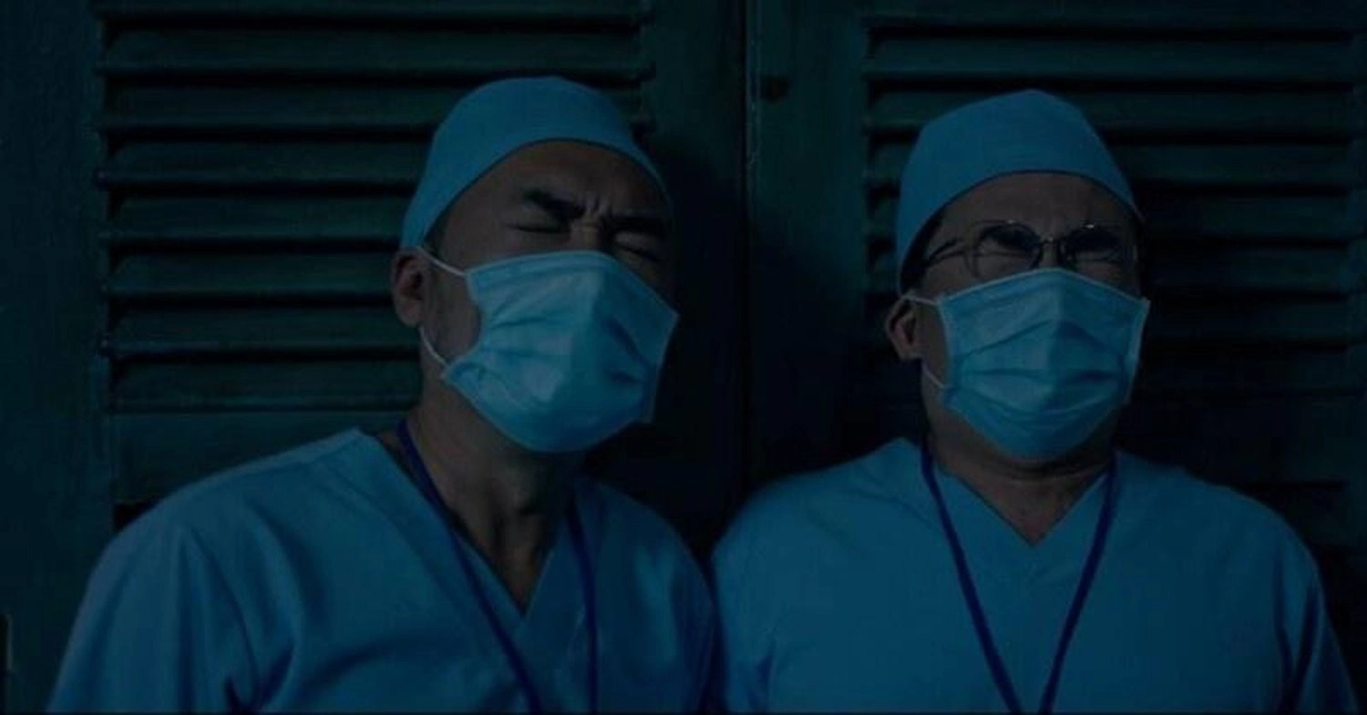Các tình tiết chưa được khai thác sâu, nên kịch bản lan man