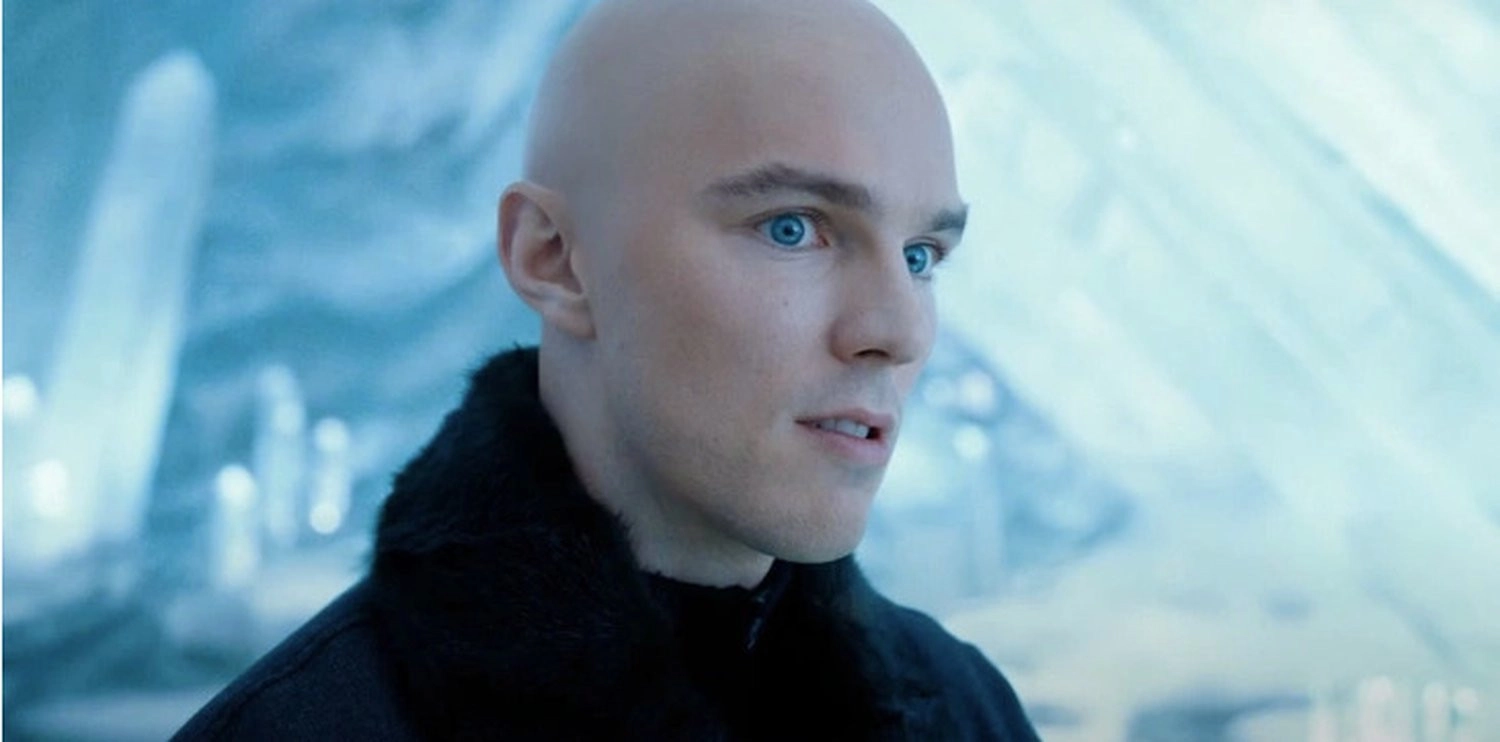 Nicholas Hoult vai Lex Luthor
