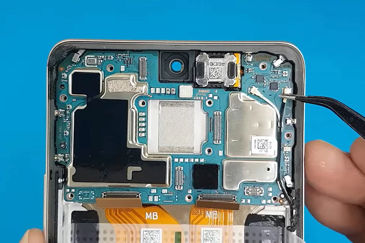 Sửa điện thoại Realme 14 Pro Plus, IC Wi-Fi
