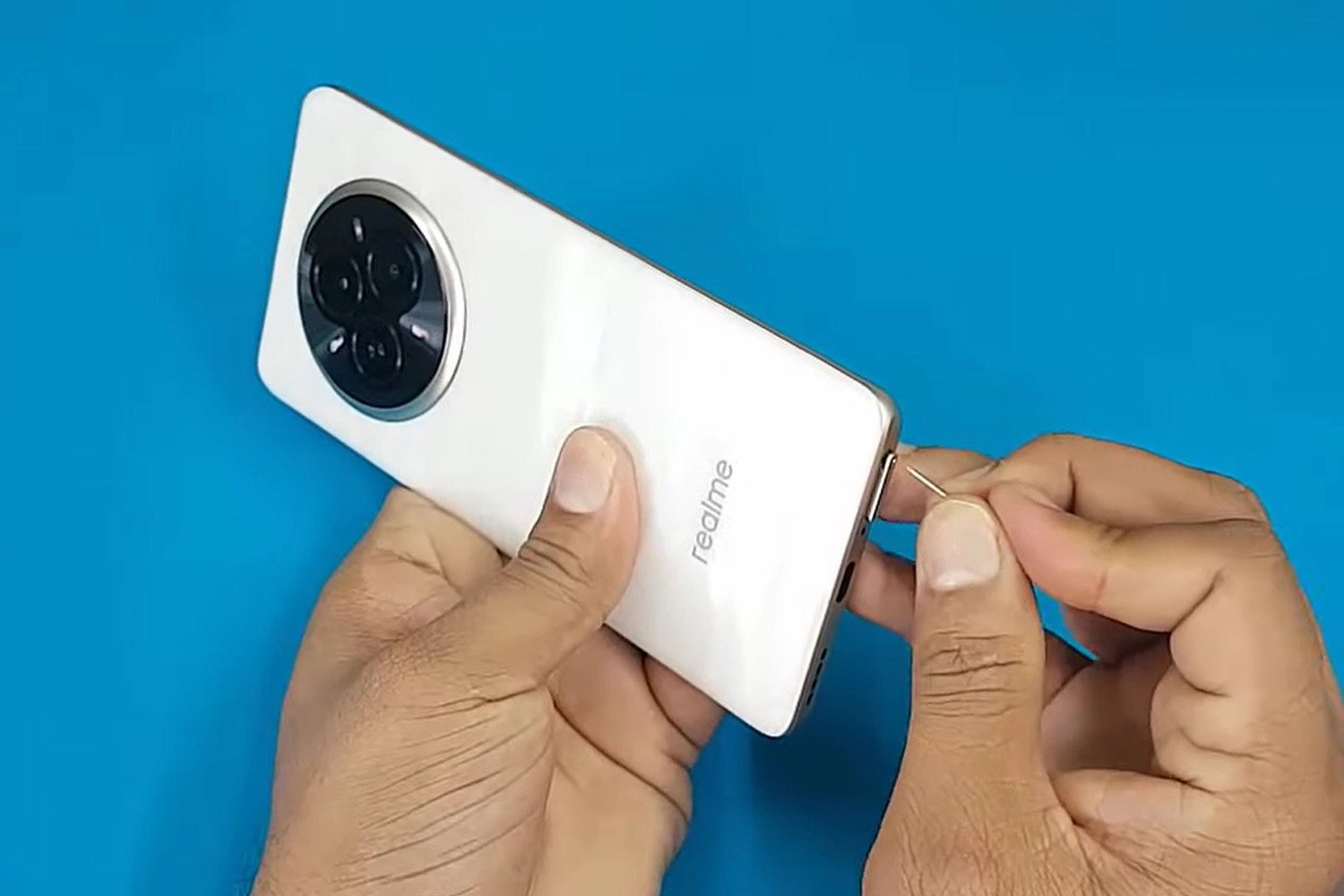 Sửa điện thoại Realme 14 Pro Plus, khay SIM