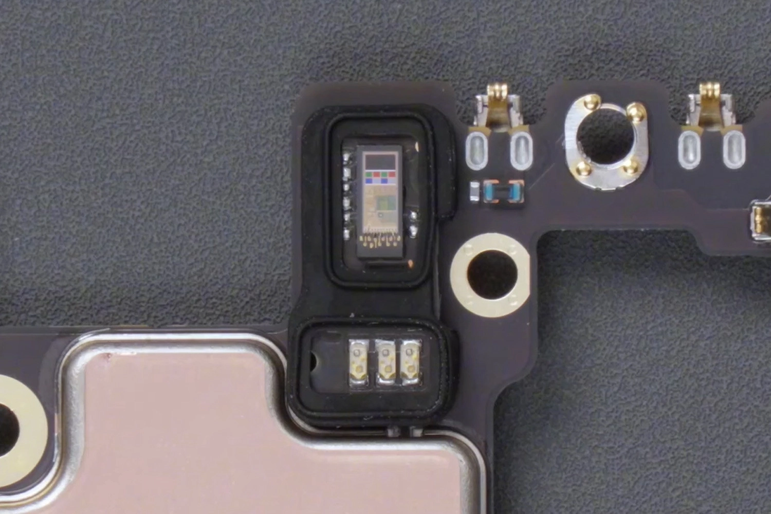 Sửa điện thoại Realme GT7 Pro, IC Wi-Fi