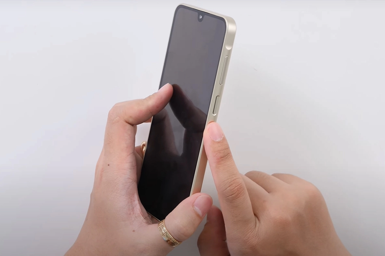 Thay màn hình Samsung Galaxy A16, nguyên nhân