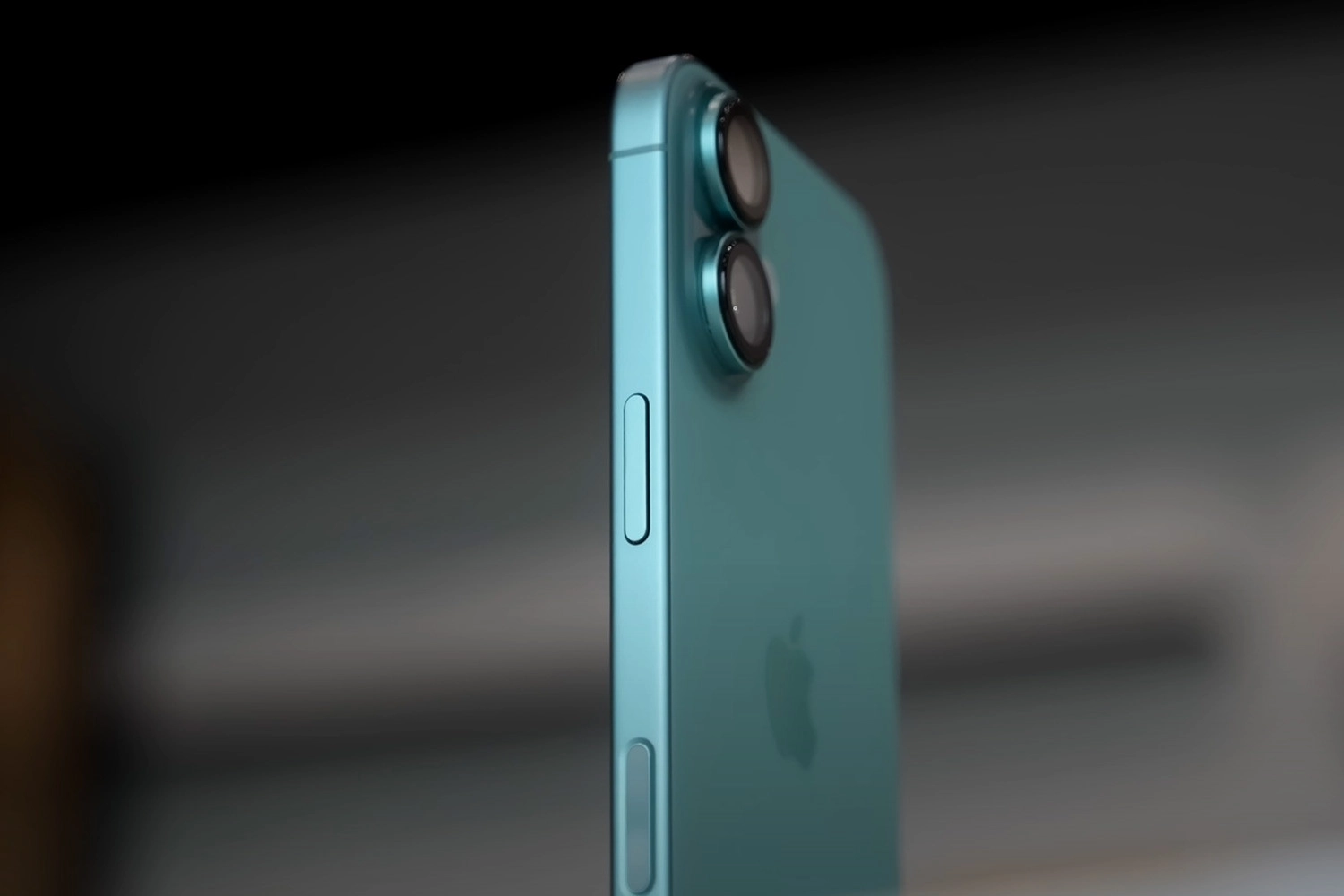 Thay mặt kính sau iPhone 17, thay vo