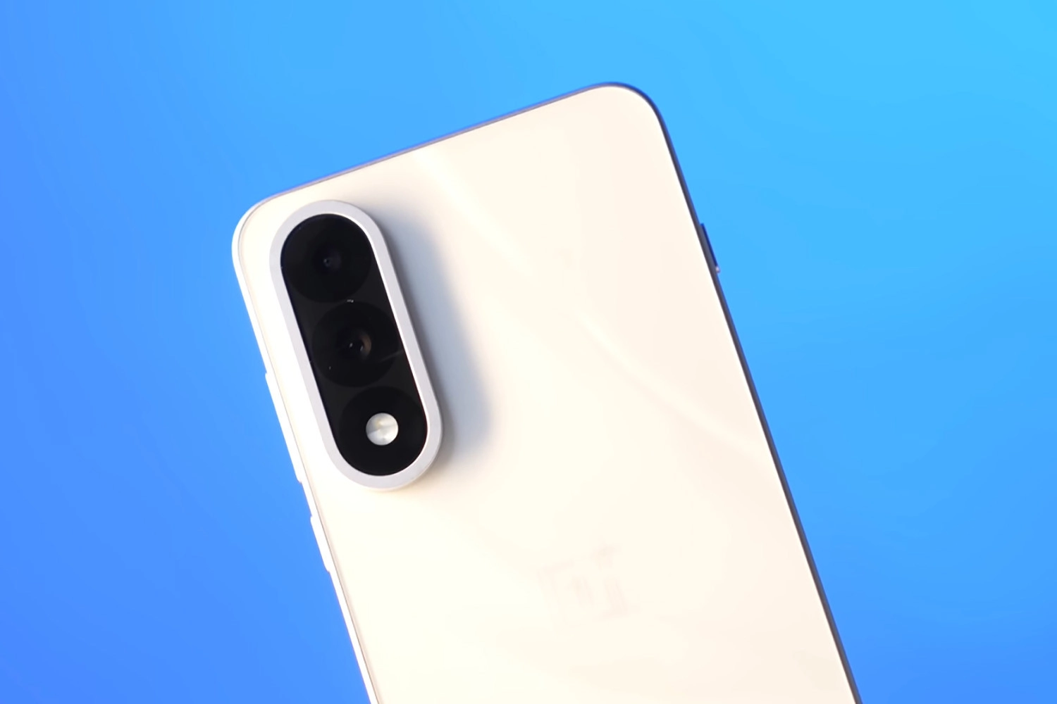 Cụm camera chính của OnePlus Nord 5