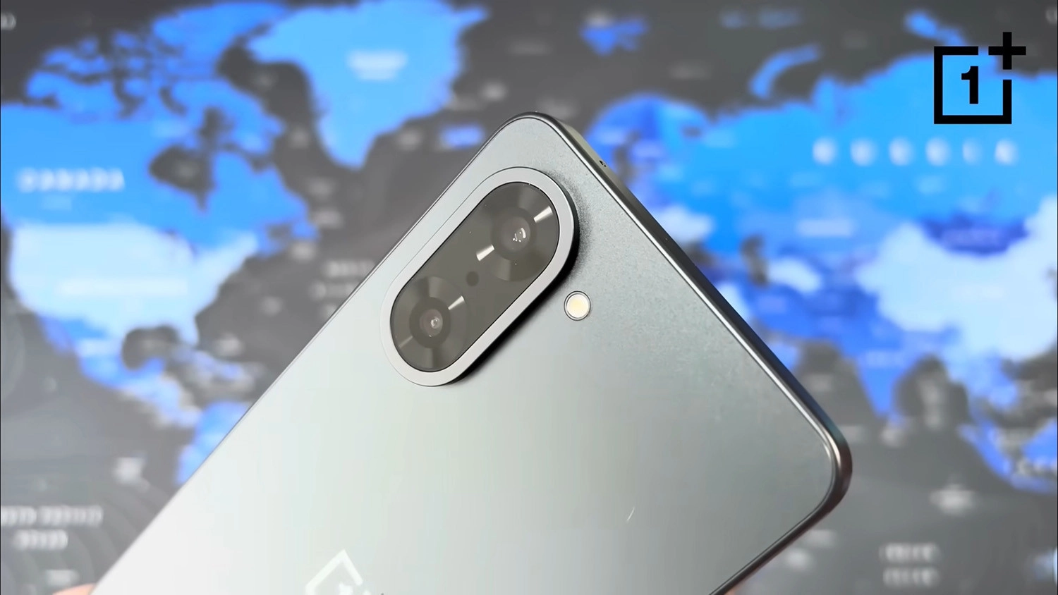 Cụm camera chính của OnePlus Nord CE 5
