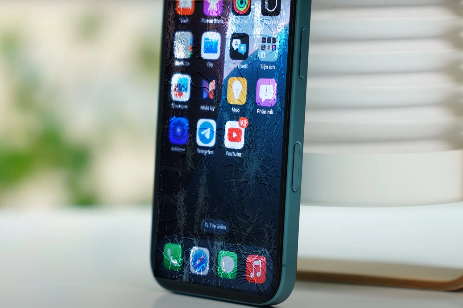 Ép kính iPhone 17 Air, ép kính