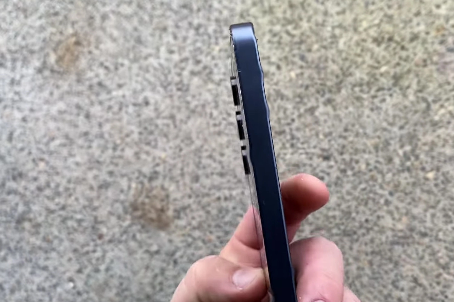 Thay mặt kính sau Samsung Galaxy A35, Dấu hiệu cần thay vỏ Samsung Galaxy A35