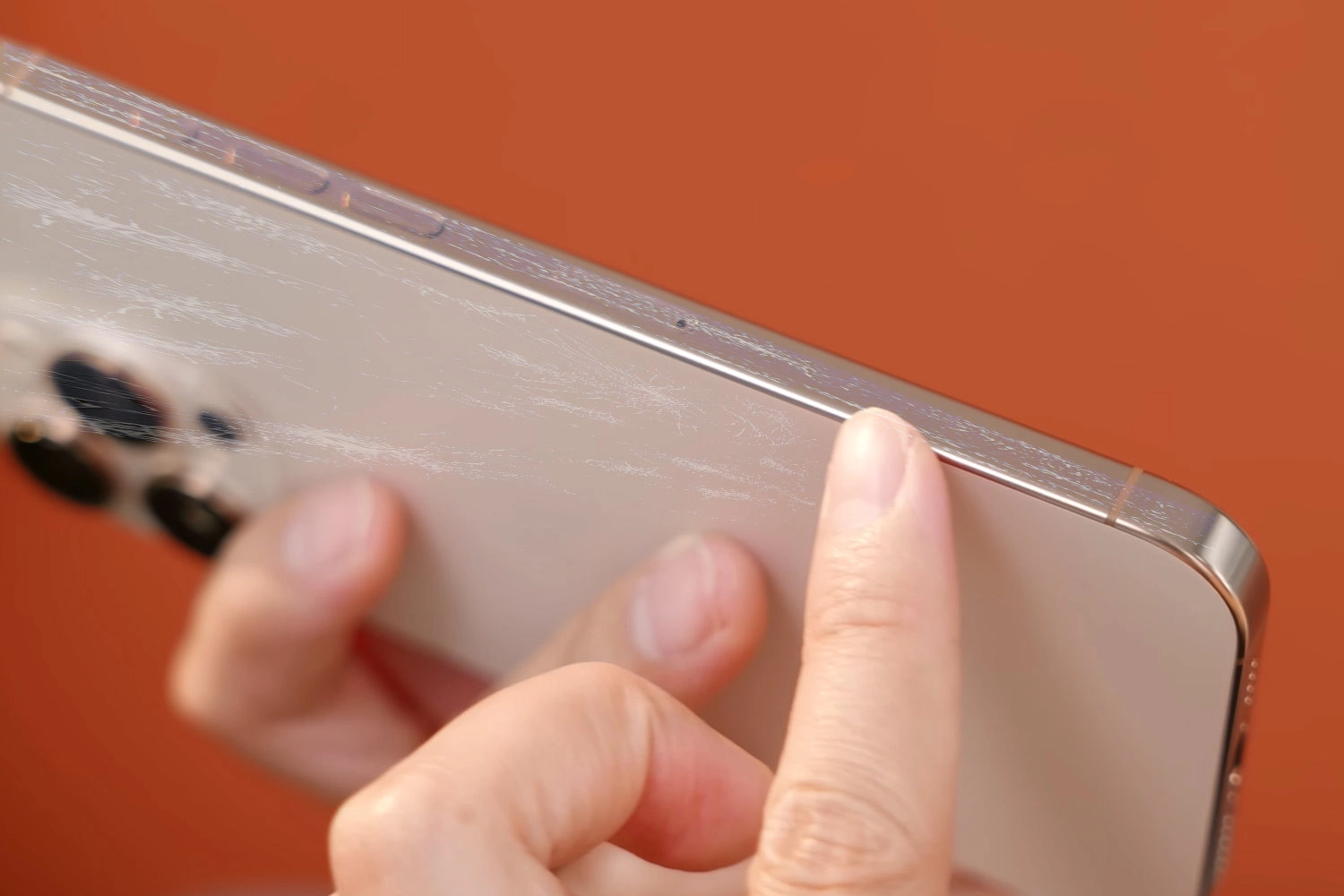 Thay vỏ iPhone 17 Pro Max, thay vỏ