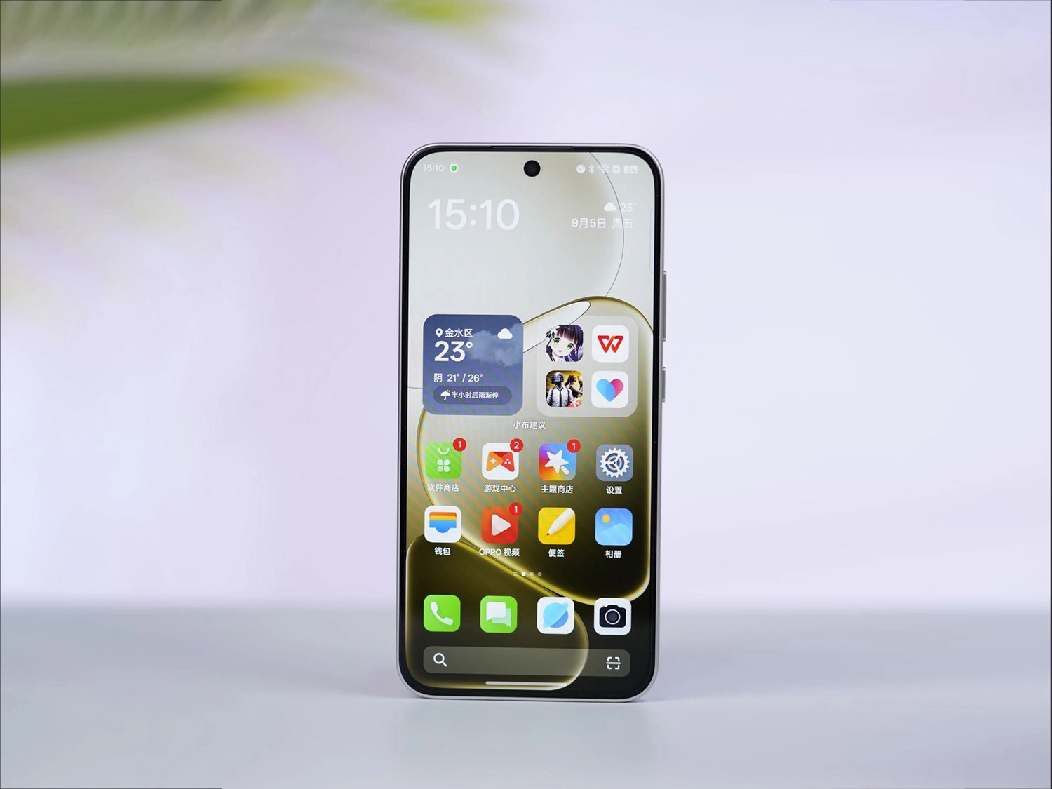Mặt trước OPPO A6 Pro