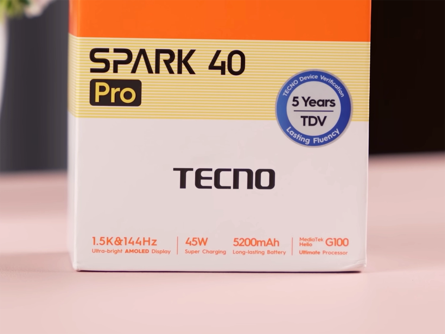 danh-gia-tecno-spark-40-pro-pin-va-sac