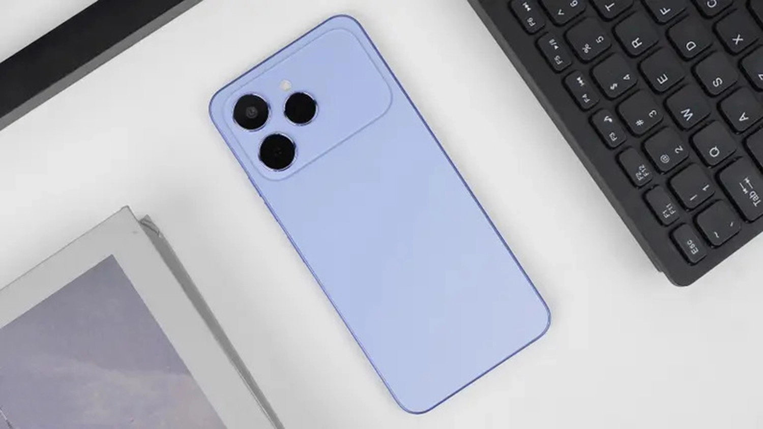 Mặt lưng Tecno Spark 40