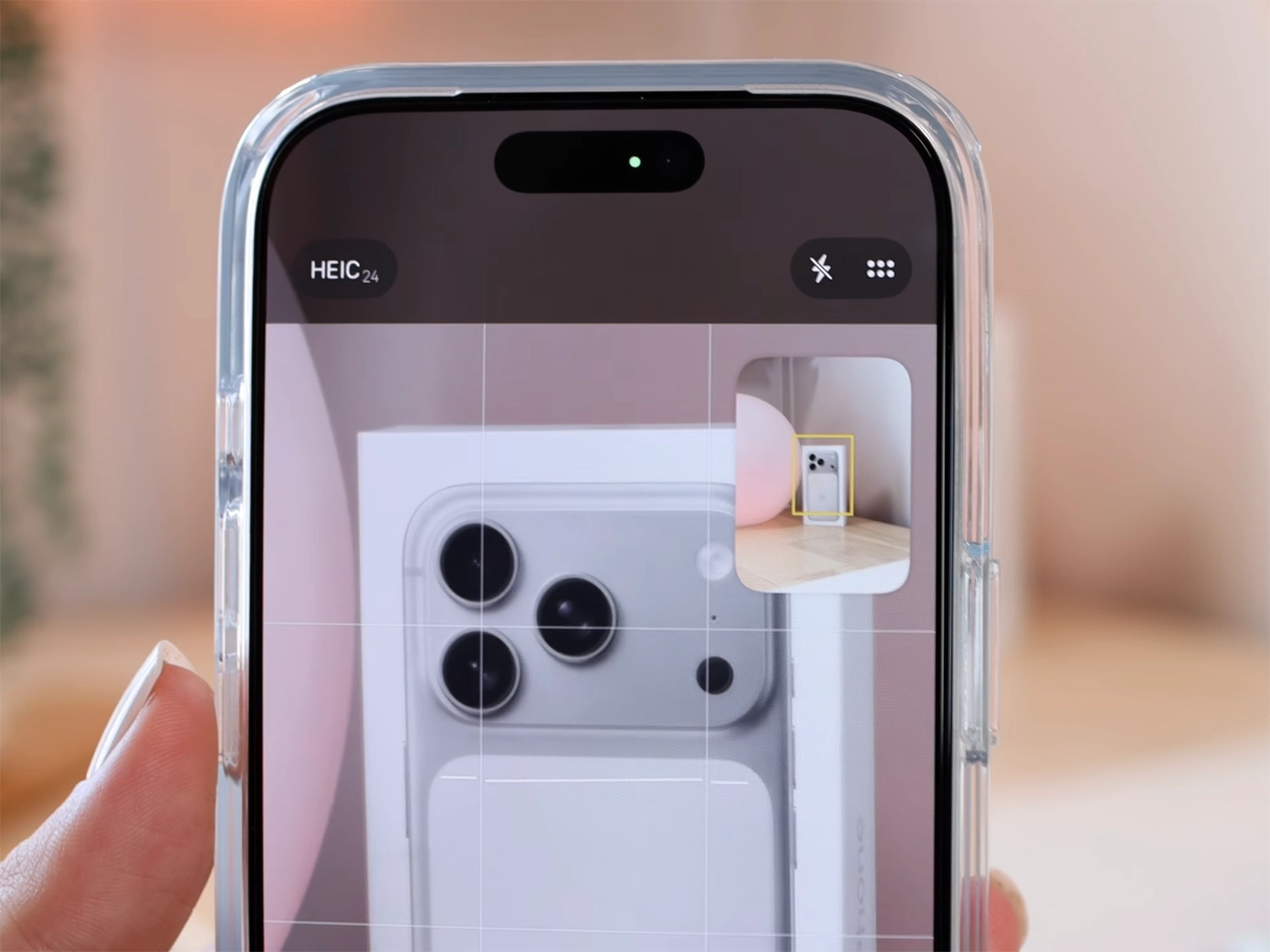 Camera trước iPhone 17 Pro