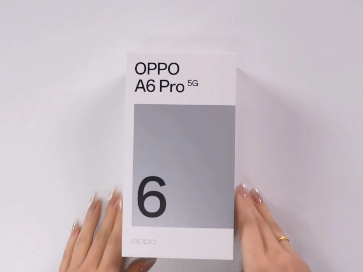 Hộp đựng OPPO A6 Pro