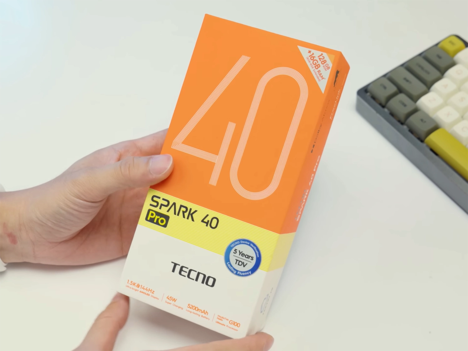 Hộp đựng Tecno Spark 40 Pro