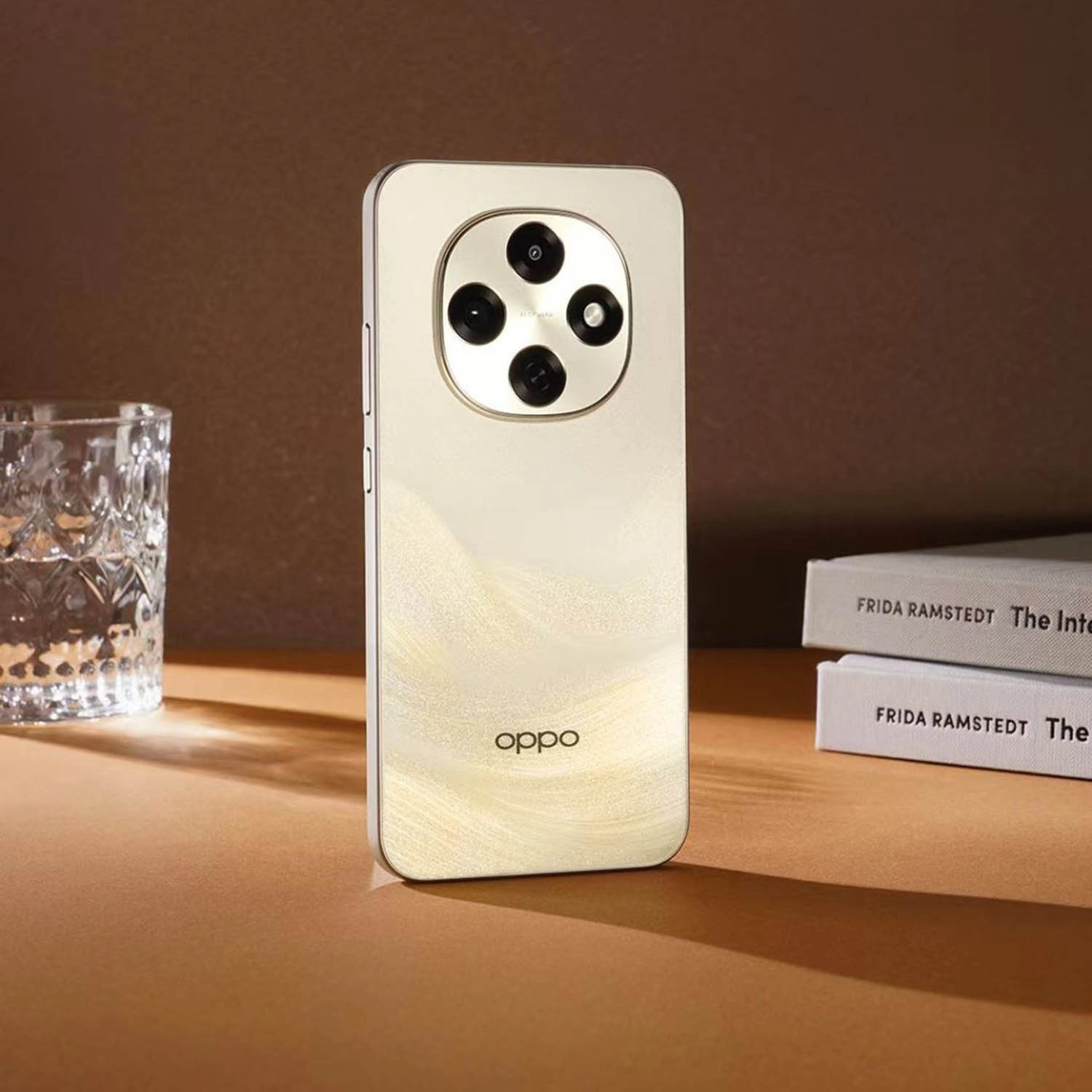 OPPO A6 Pro sẽ có pin 7000mAh & Sạc 80W